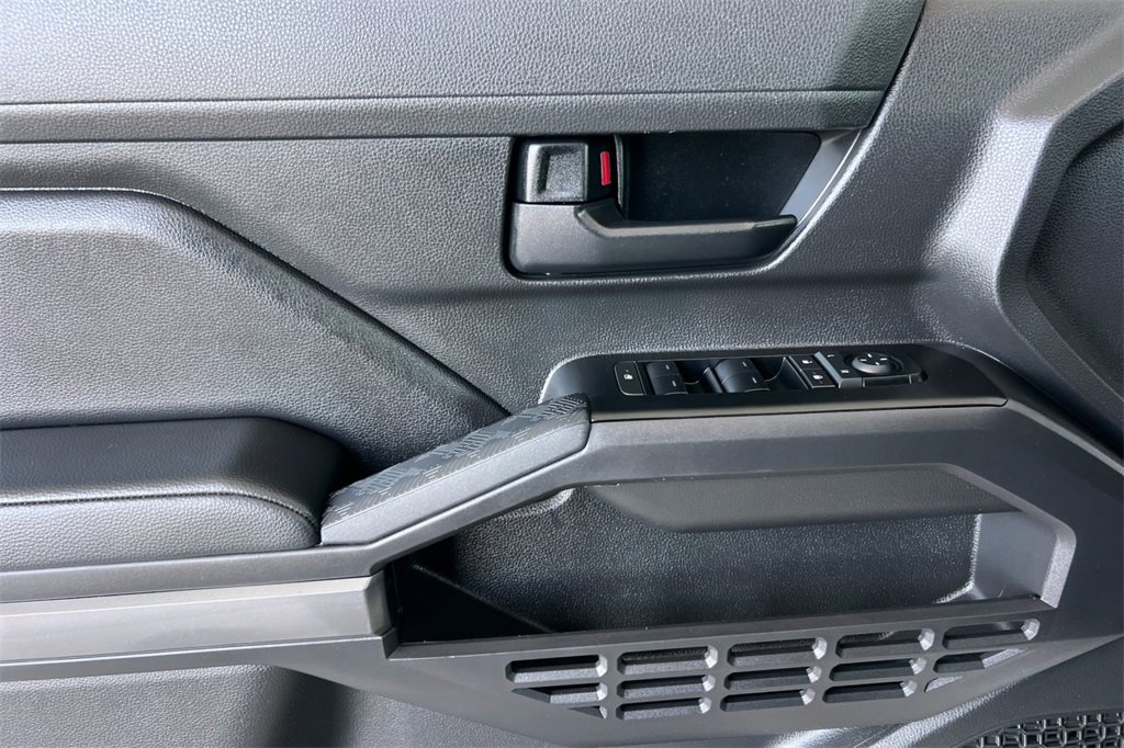 Certified 2025 Toyota Tacoma SR5 image 14