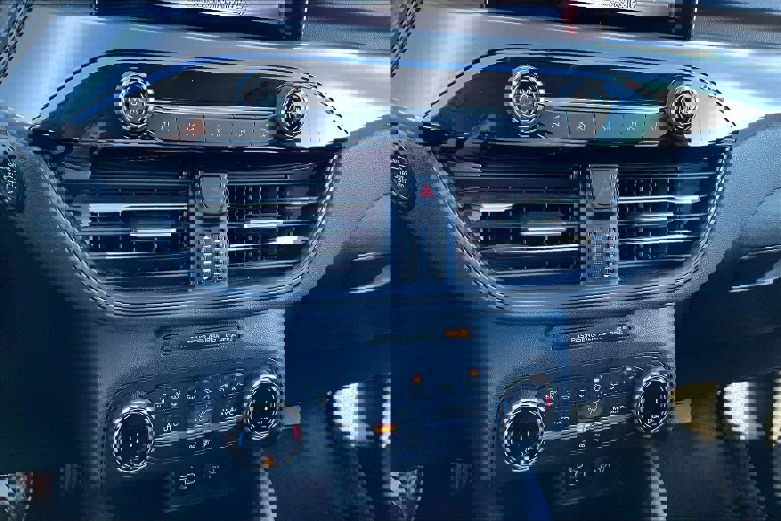 Used 2024 Ford Escape Active image 15