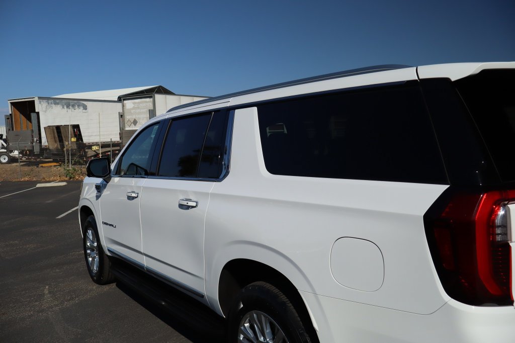 Used 2025 GMC Yukon XL Denali AWD/4WD image 16