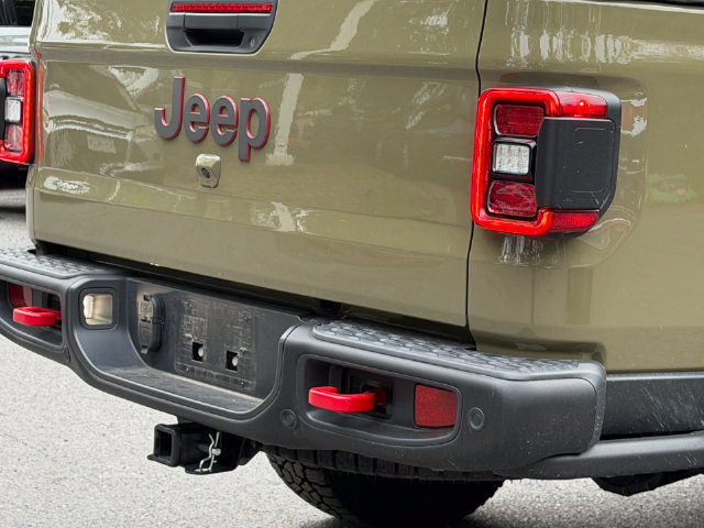 Used 2025 Jeep Gladiator Rubicon AWD/4WD image 7