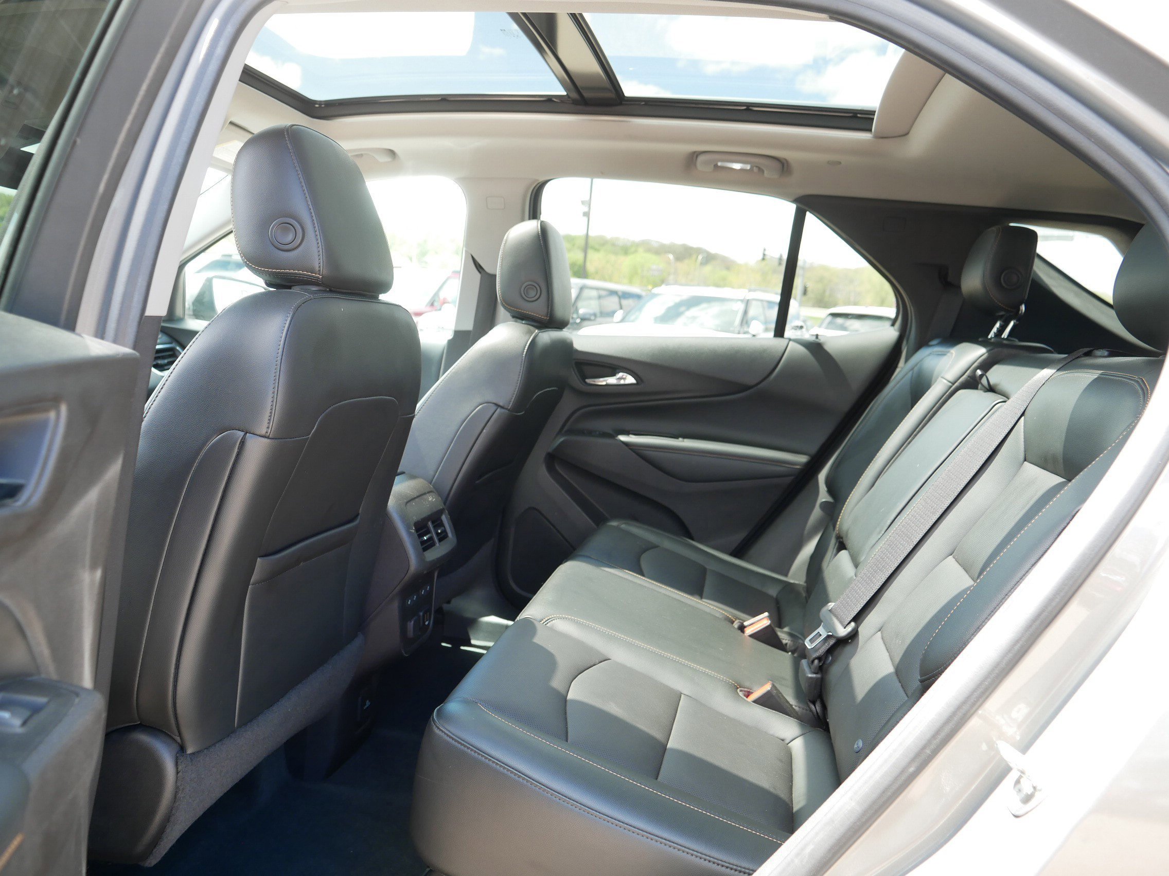 Used 2018 Chevrolet Equinox Premier AWD/4WD image 15