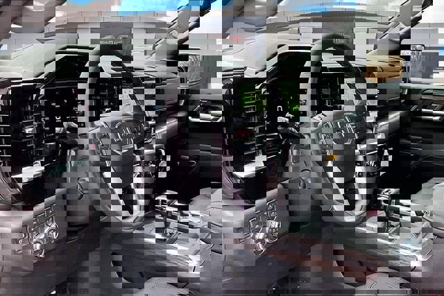 New 2026 GMC Sierra 1500 SLT w/ SLT Premium Plus Package image 7