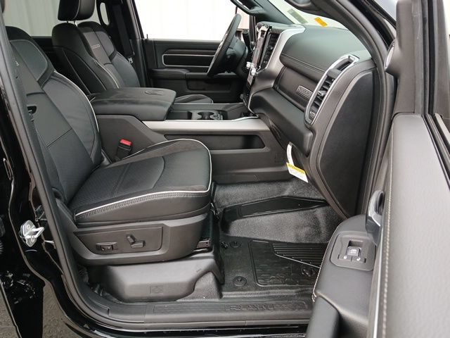 New 2026 RAM 4500 4x4 Crew Cab DRW w/ Laramie Trim Package image 26