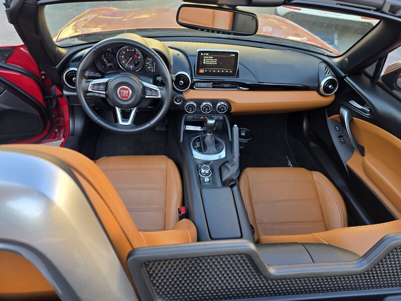 Used 2017 FIAT 124 Spider Lusso RWD image 19