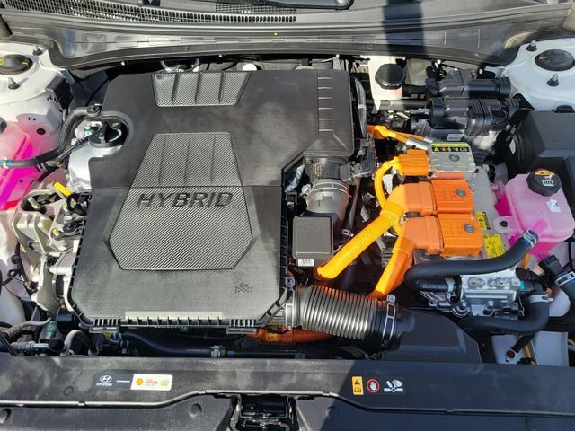 Certified 2025 Hyundai Elantra SEL image 26