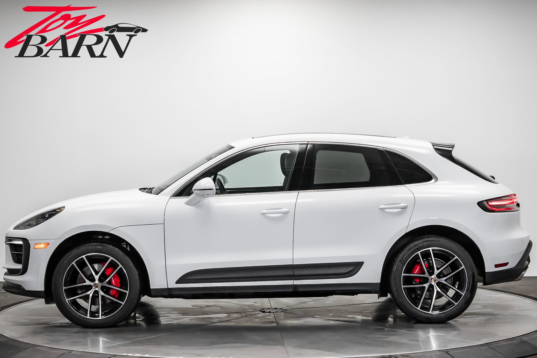 Used 2022 Porsche Macan S video 2