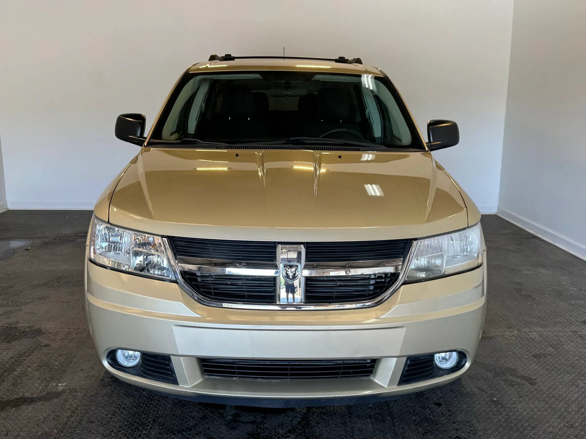 Used 2010 Dodge Journey SE w/ Popular Equipment Group FWD image 2