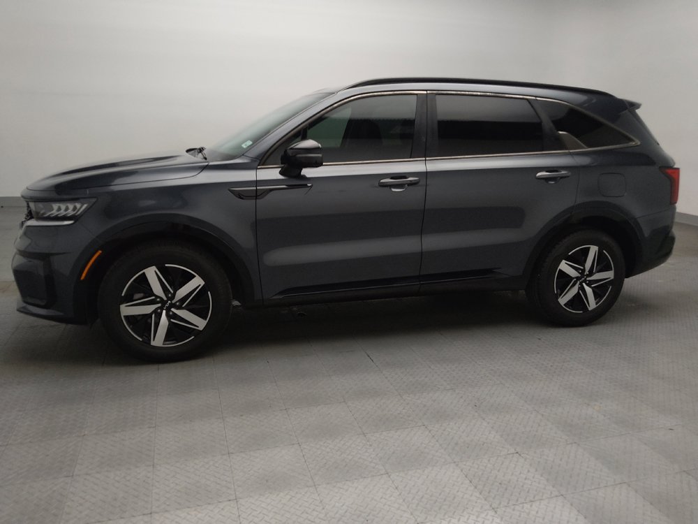 Used 2023 Kia Sorento S FWD image 2
