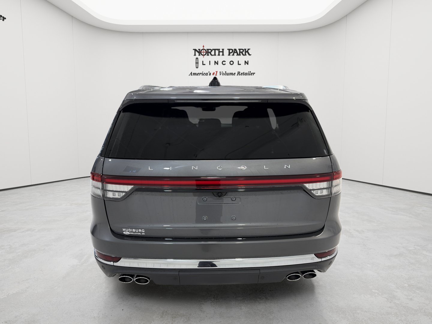 Used 2025 Lincoln Aviator Reserve w/ Equipment Group 201A AWD/4WD image 4
