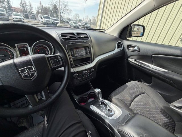Used 2020 Dodge Journey SE w/ Blacktop Package image 17