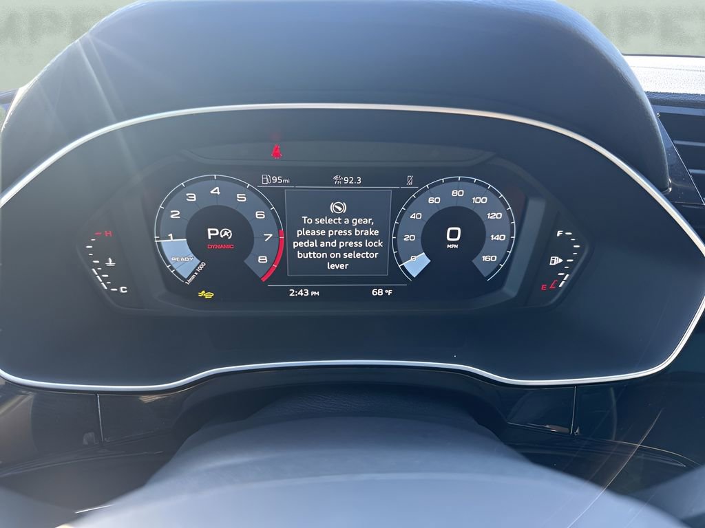 Used 2025 Audi Q3 2.0T Premium image 22