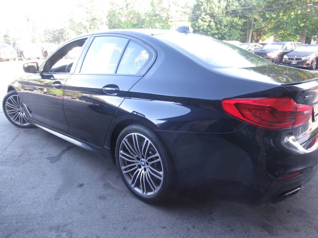 Used 2020 BMW M550i xDrive w/ Premium Package AWD/4WD image 17