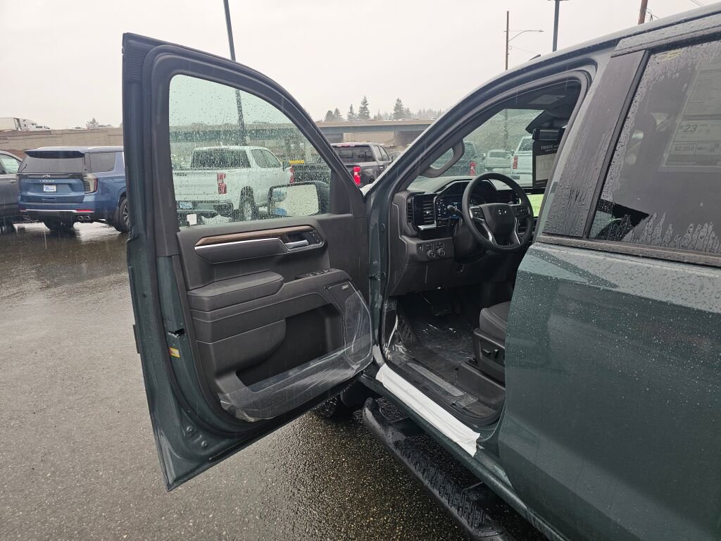 New 2026 Chevrolet Silverado 1500 LT Trail Boss w/ Convenience Package II image 18