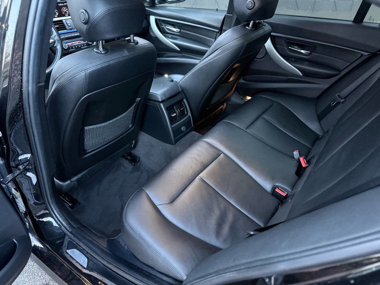 Used 2014 BMW 335i Sedan w/ Technology Package RWD image 45