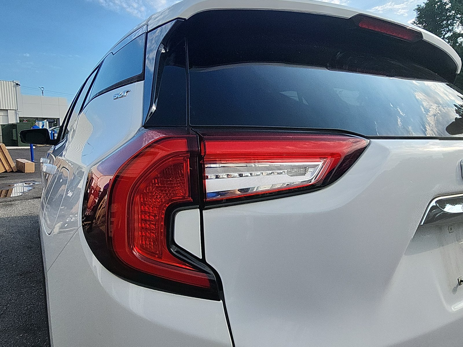 Used 2022 GMC Terrain SLT AWD/4WD image 10