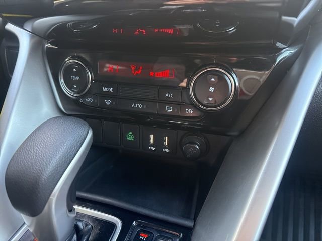 Used 2022 Mitsubishi Eclipse Cross LE image 25