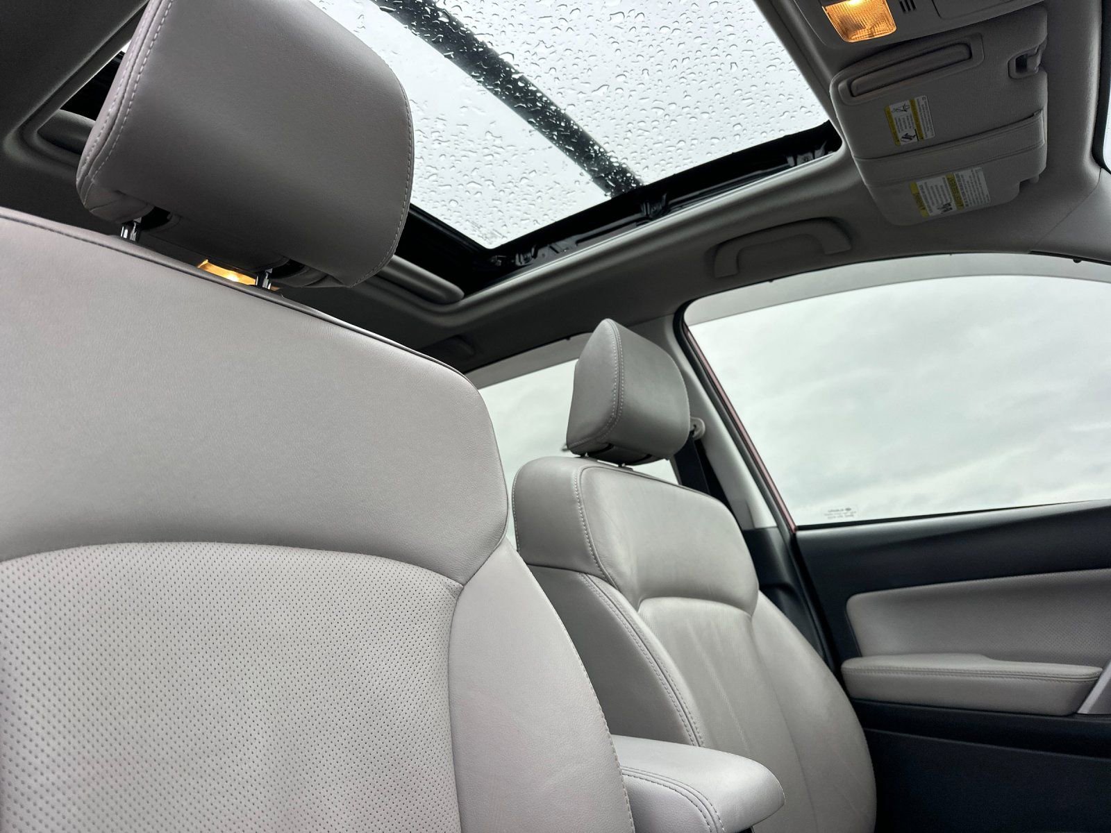 Used 2014 Subaru Forester 2.5i Limited image 16