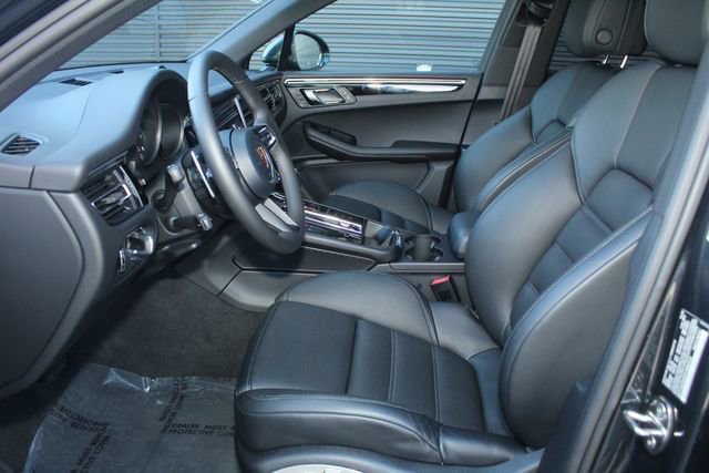 Certified 2026 Porsche Macan Base image 5