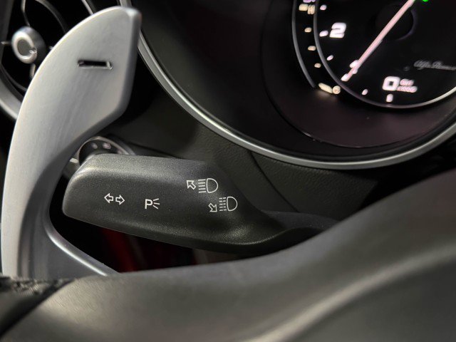 Used 2018 Alfa Romeo Stelvio Ti Sport image 21