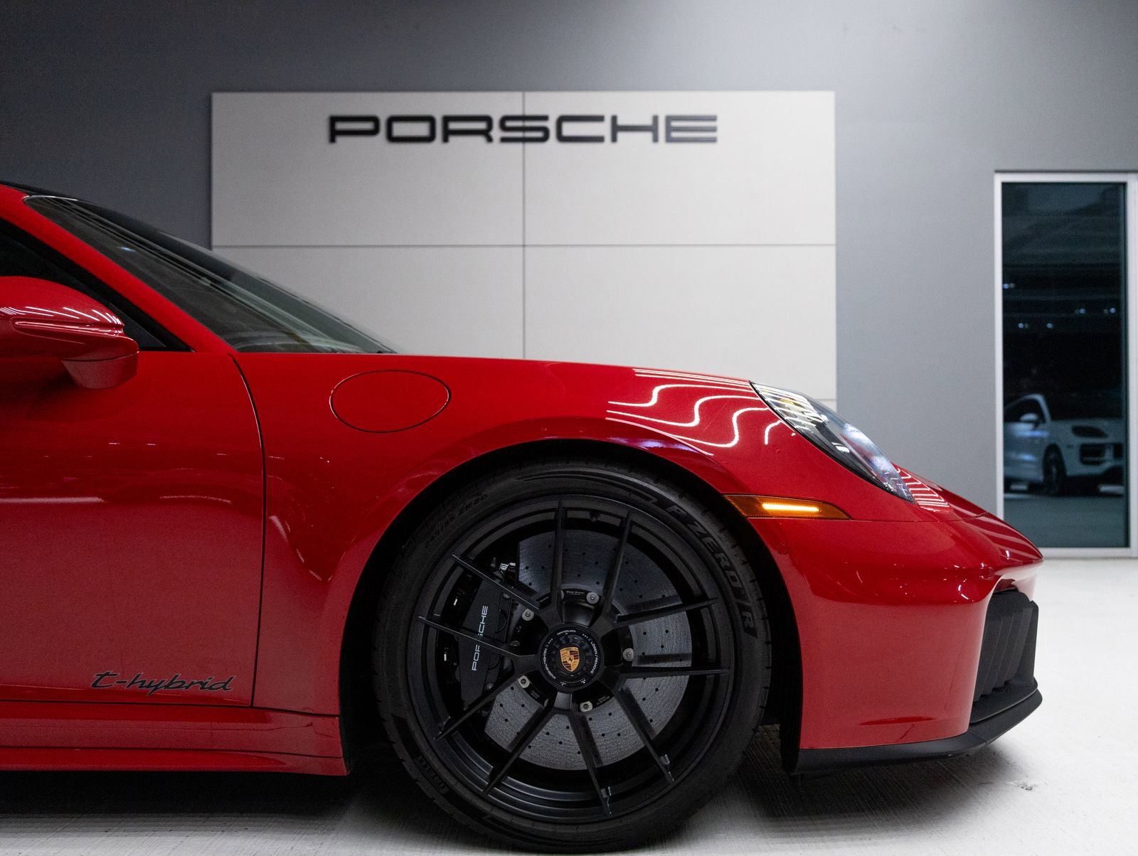 Certified 2025 Porsche 911 Carrera GTS RWD image 11