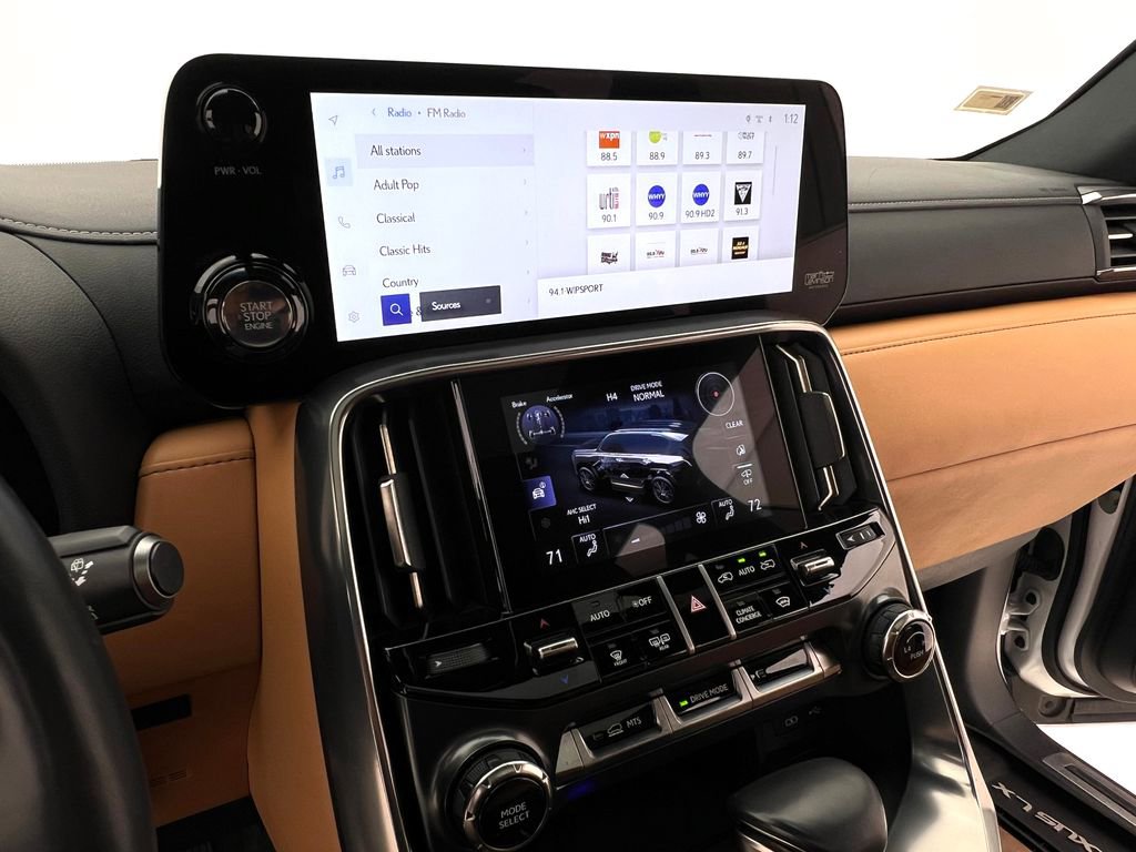 Certified 2024 Lexus LX 600 4WD w/ Luxury Package image 20