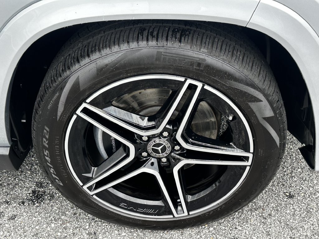 Certified 2026 Mercedes-Benz GLS 450 4MATIC image 14