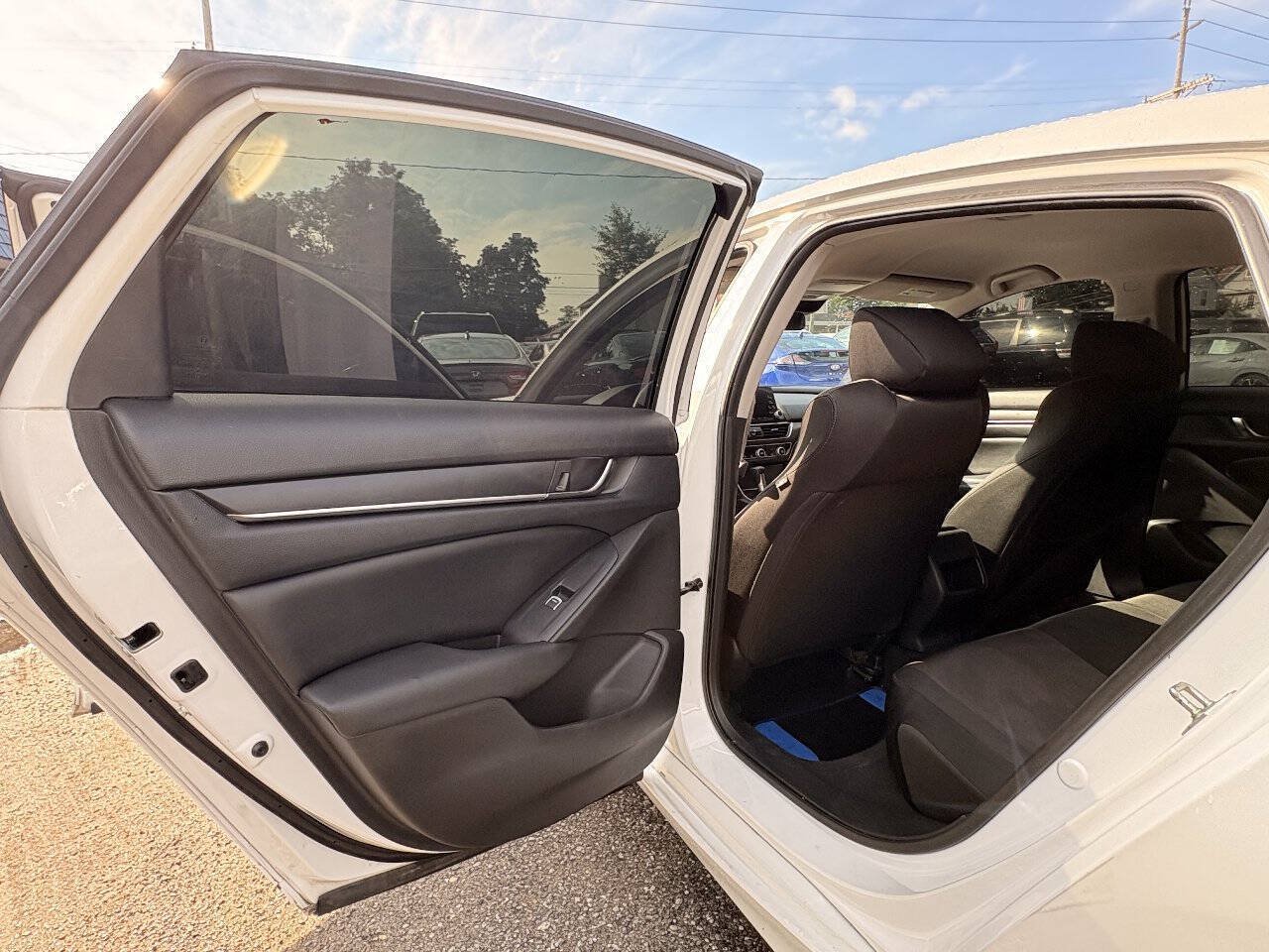 Used 2019 Honda Accord LX image 16