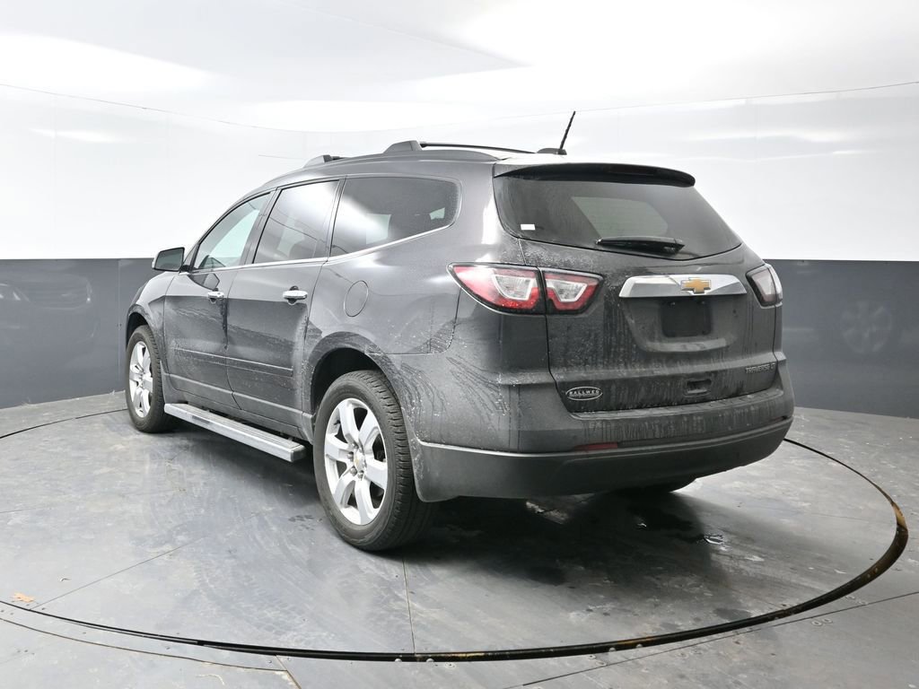 Used 2016 Chevrolet Traverse LT w/ Style and Technology Package image 11
