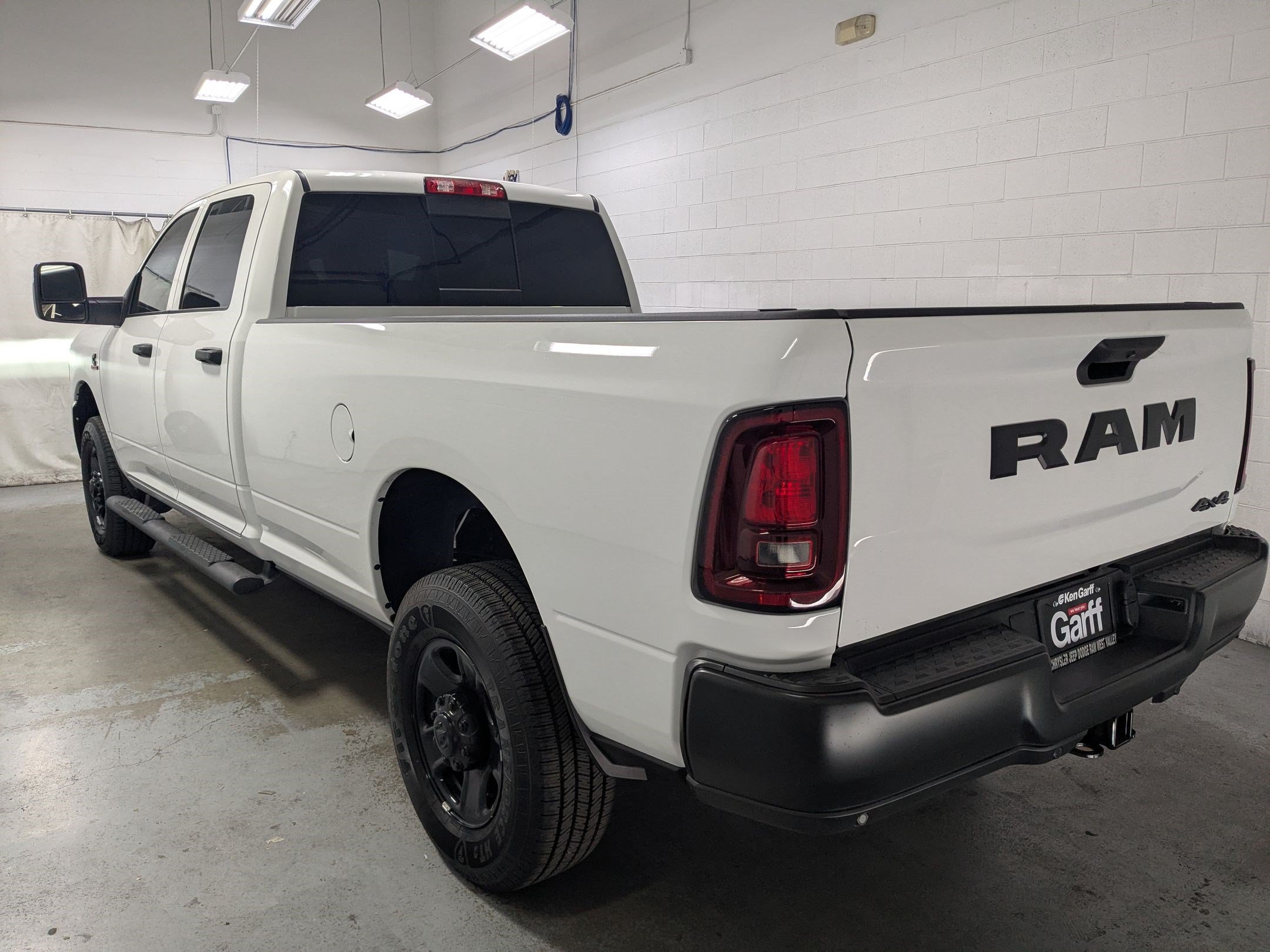Certified 2026 RAM 3500 Tradesman AWD/4WD image 9