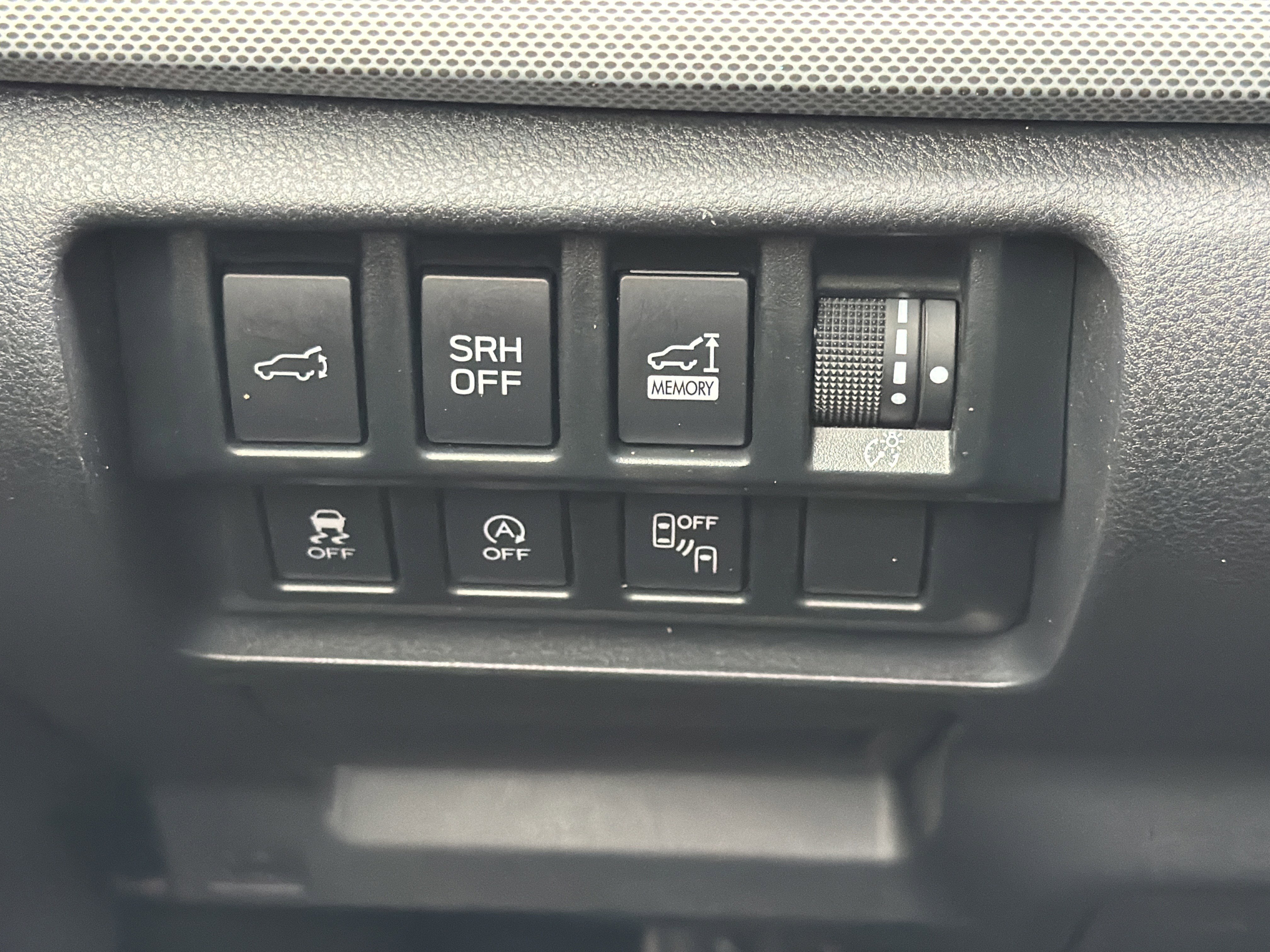 Used 2020 Subaru Forester Limited w/ Popular Package #3 image 40