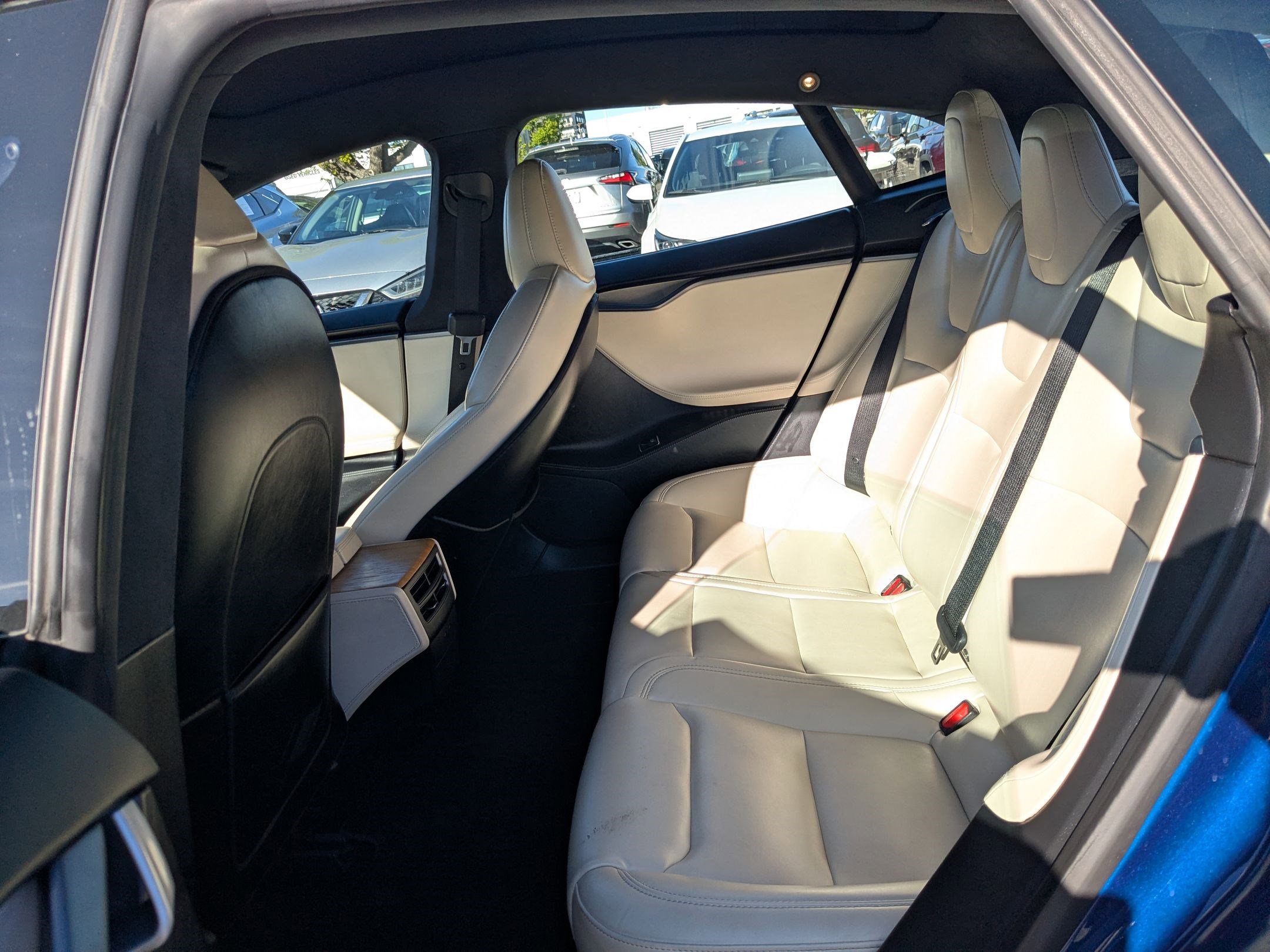Used 2020 Tesla Model S Long Range Plus image 27