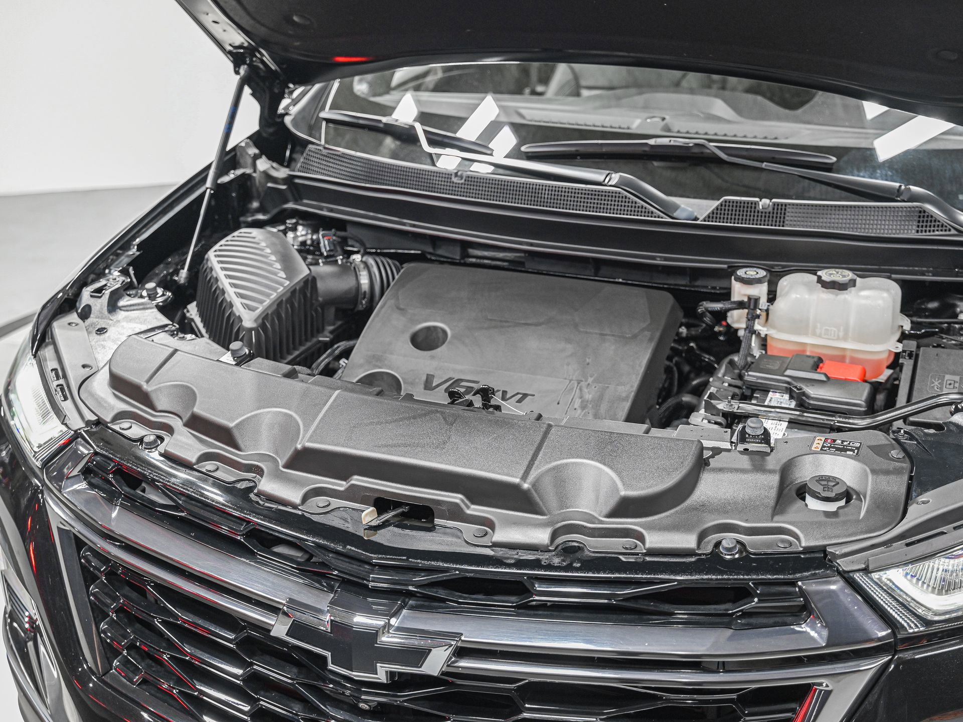 Used 2023 Chevrolet Traverse RS image 12