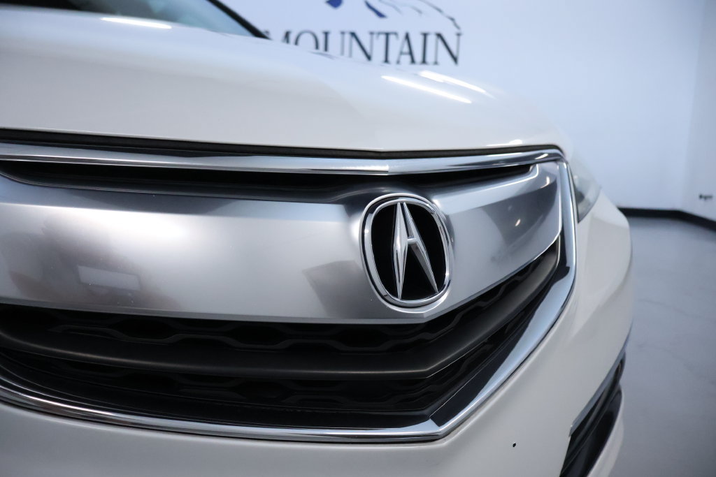 Used 2016 Acura TLX w/ Technology Package FWD image 9