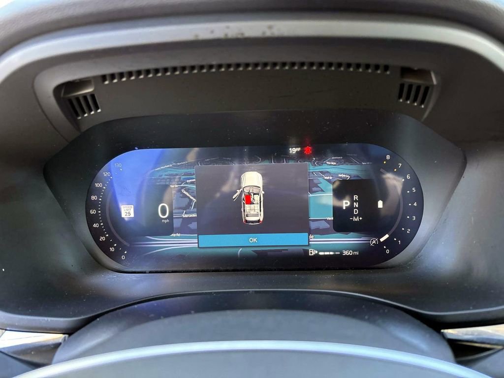 New 2026 Volvo XC60 B5 Plus w/ Protection Package Premier image 15