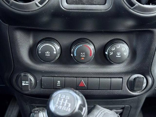 Used 2016 Jeep Wrangler Sport AWD/4WD image 29