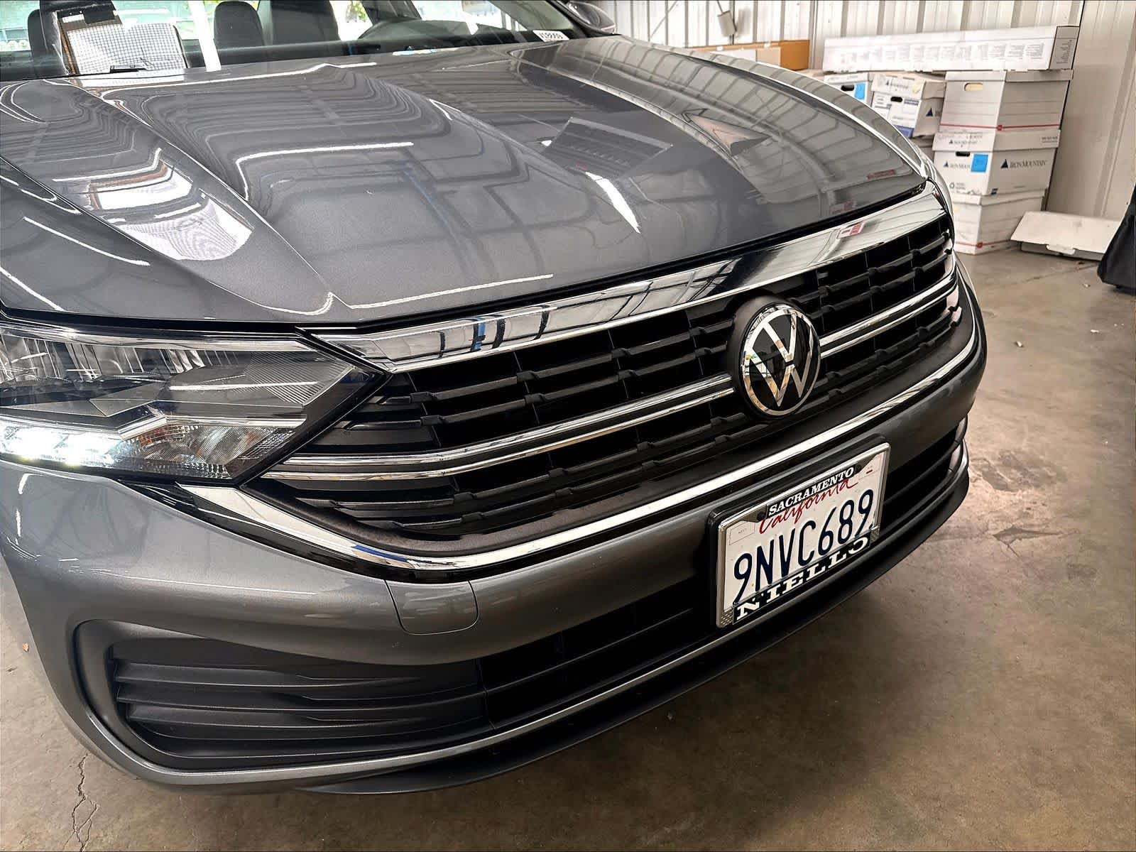 Used 2024 Volkswagen Jetta SE w/ Panoramic Sunroof Package FWD image 33