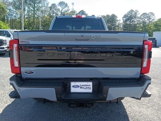 Used 2026 Ford F350 Platinum w/ FX4 Off-Road Package image 4