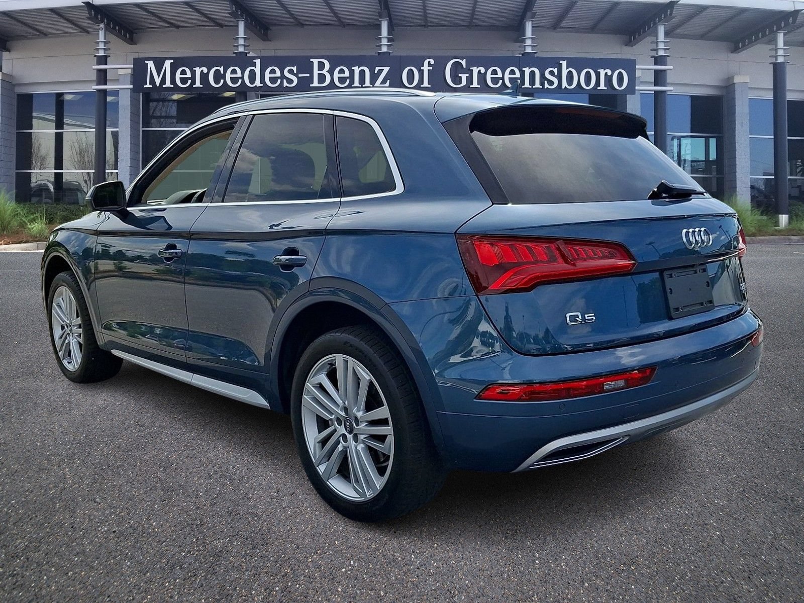 Used 2018 Audi Q5 2.0T Premium Plus AWD/4WD image 4