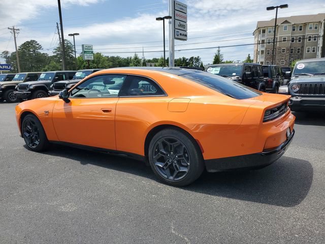 New 2025 Dodge Charger Daytona R/T w/ Sun & Sound Package image 4
