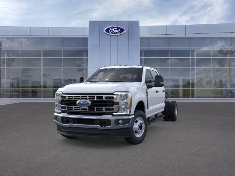 New 2026 Ford F350 XL w/ XL Chrome Package image 2