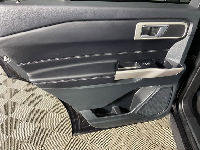 Used 2023 Ford Explorer XLT w/ Equipment Group 202A image 16