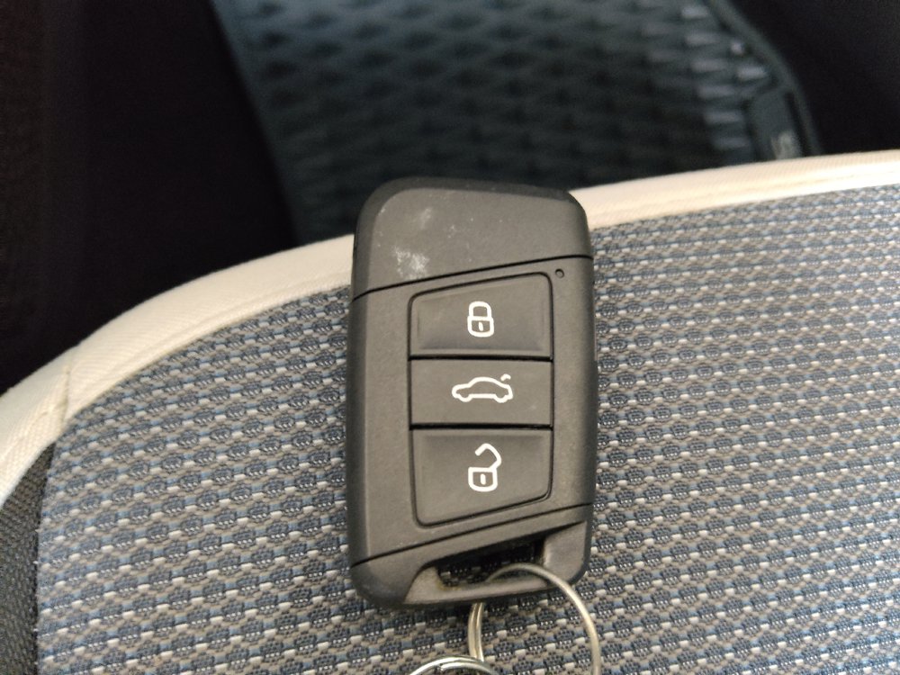 Used 2025 Volkswagen Taos S FWD image 32