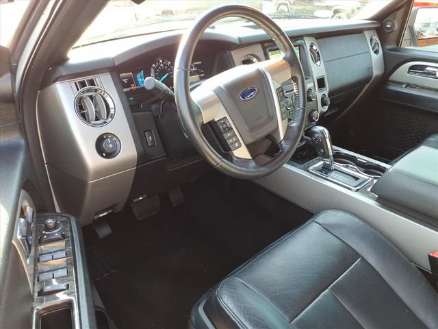 Used 2016 Ford Expedition Limited AWD/4WD image 18
