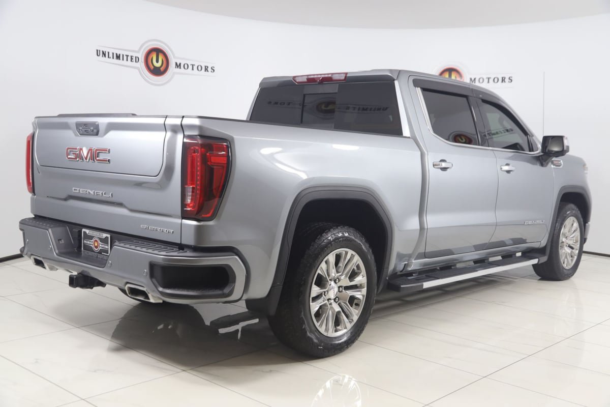 Used 2023 GMC Sierra 1500 Denali AWD/4WD image 3