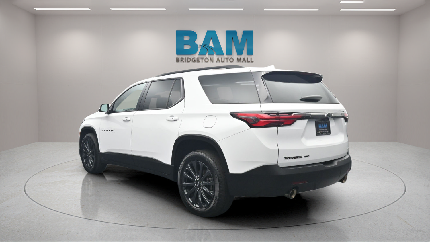 Used 2023 Chevrolet Traverse RS AWD/4WD image 4