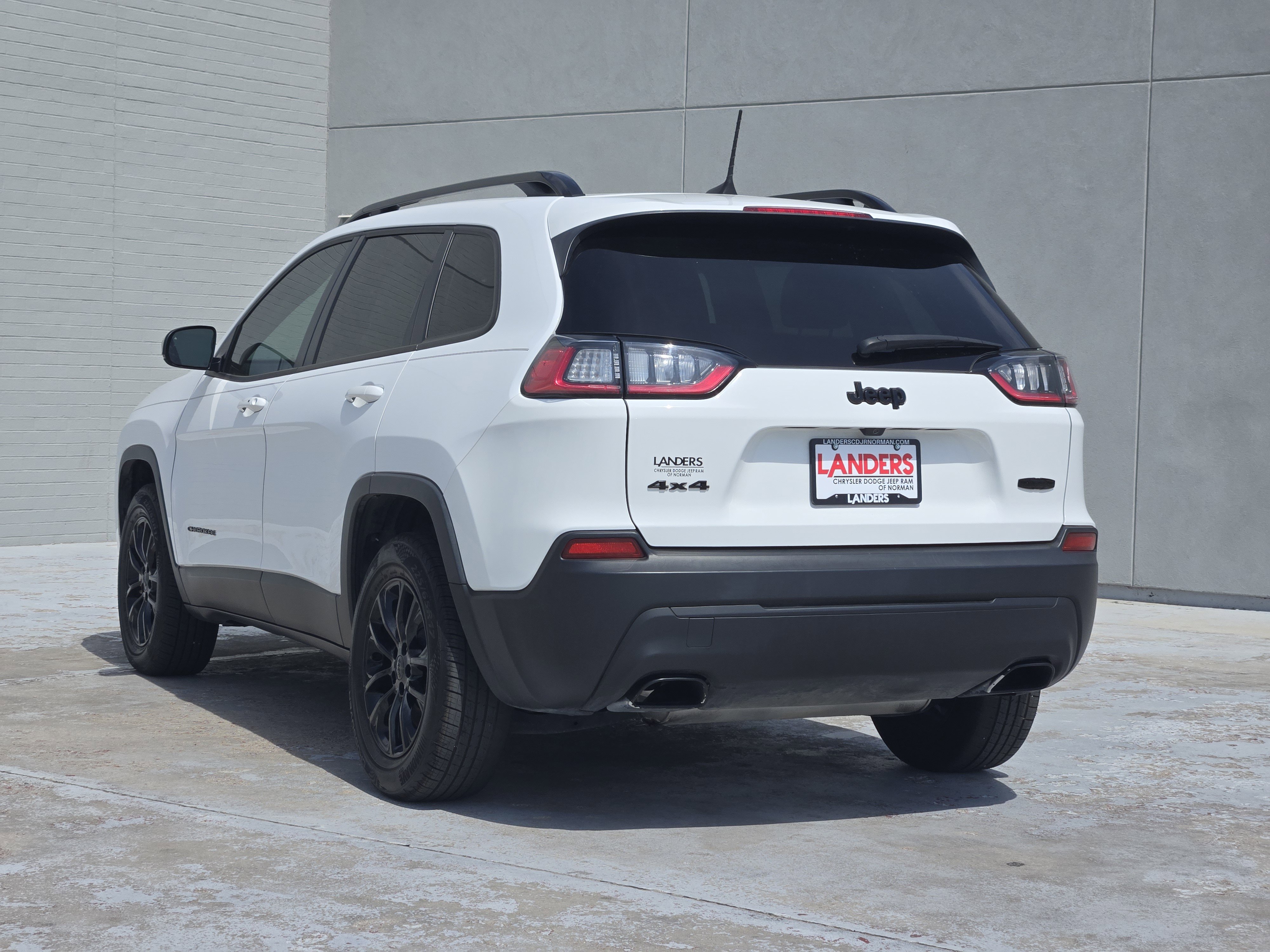 Used 2022 Jeep Cherokee Latitude Lux AWD/4WD image 5