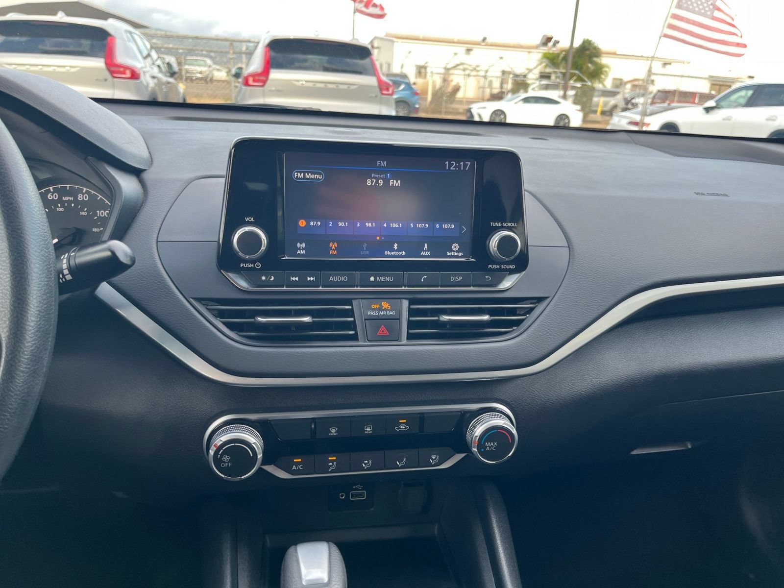 Used 2023 Nissan Altima 2.5 S FWD image 17