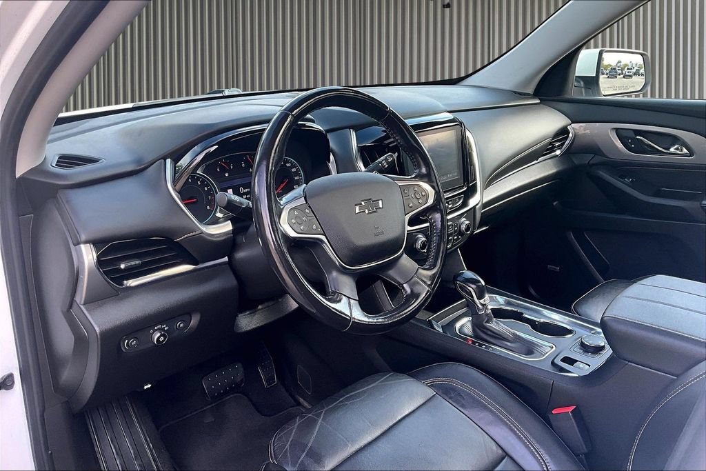 Used 2021 Chevrolet Traverse RS AWD/4WD image 15