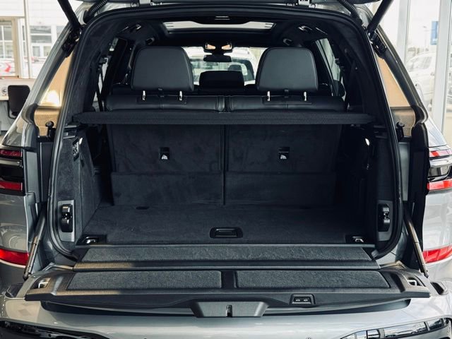 New 2026 BMW X7 xDrive40i w/ M Sport Package image 11