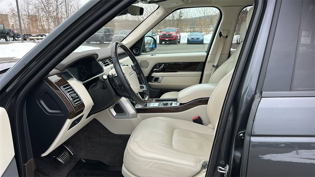 Used 2022 Land Rover Range Rover Westminster Edition image 10